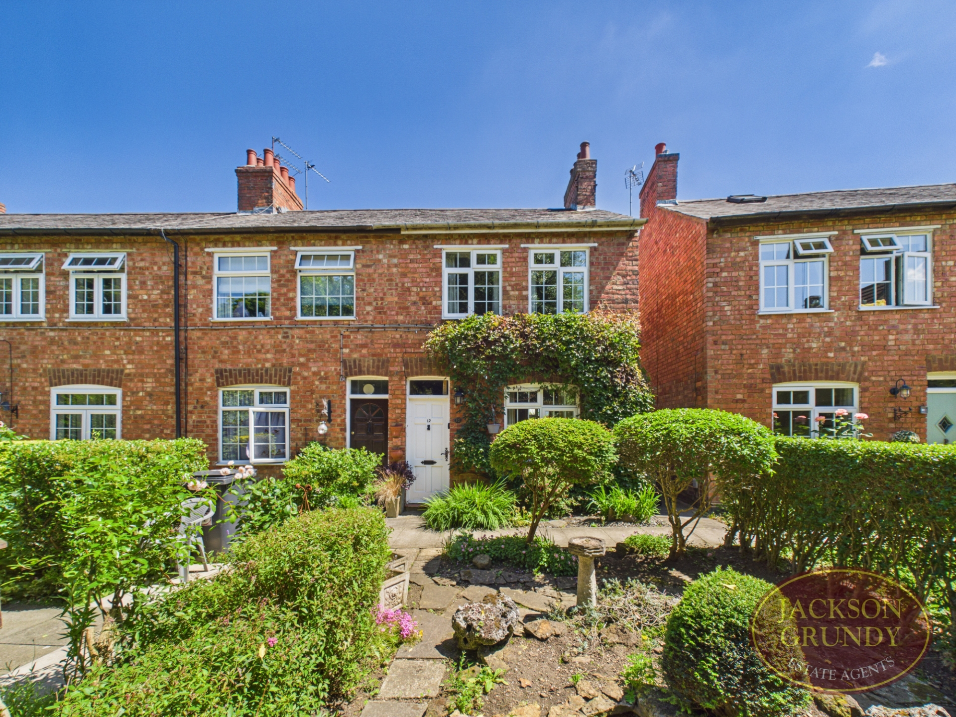 High Street, Hardingstone, NN4 7BT