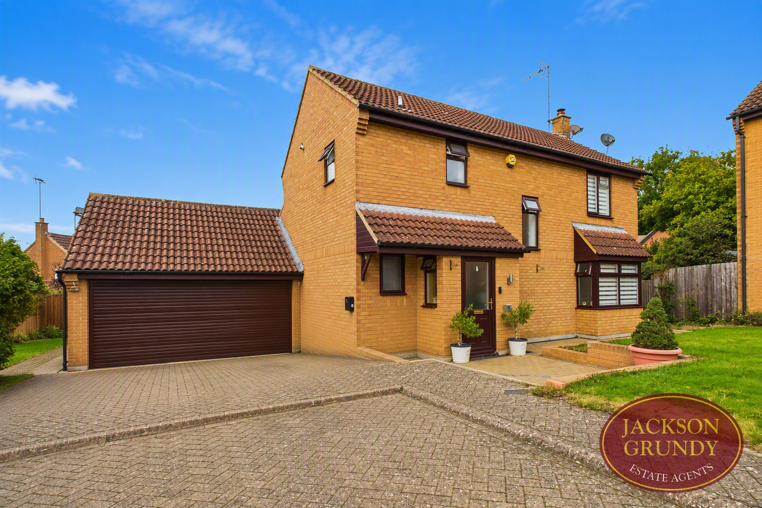 Aviemore Gardens, West Hunsbury, NN4 9XJ
