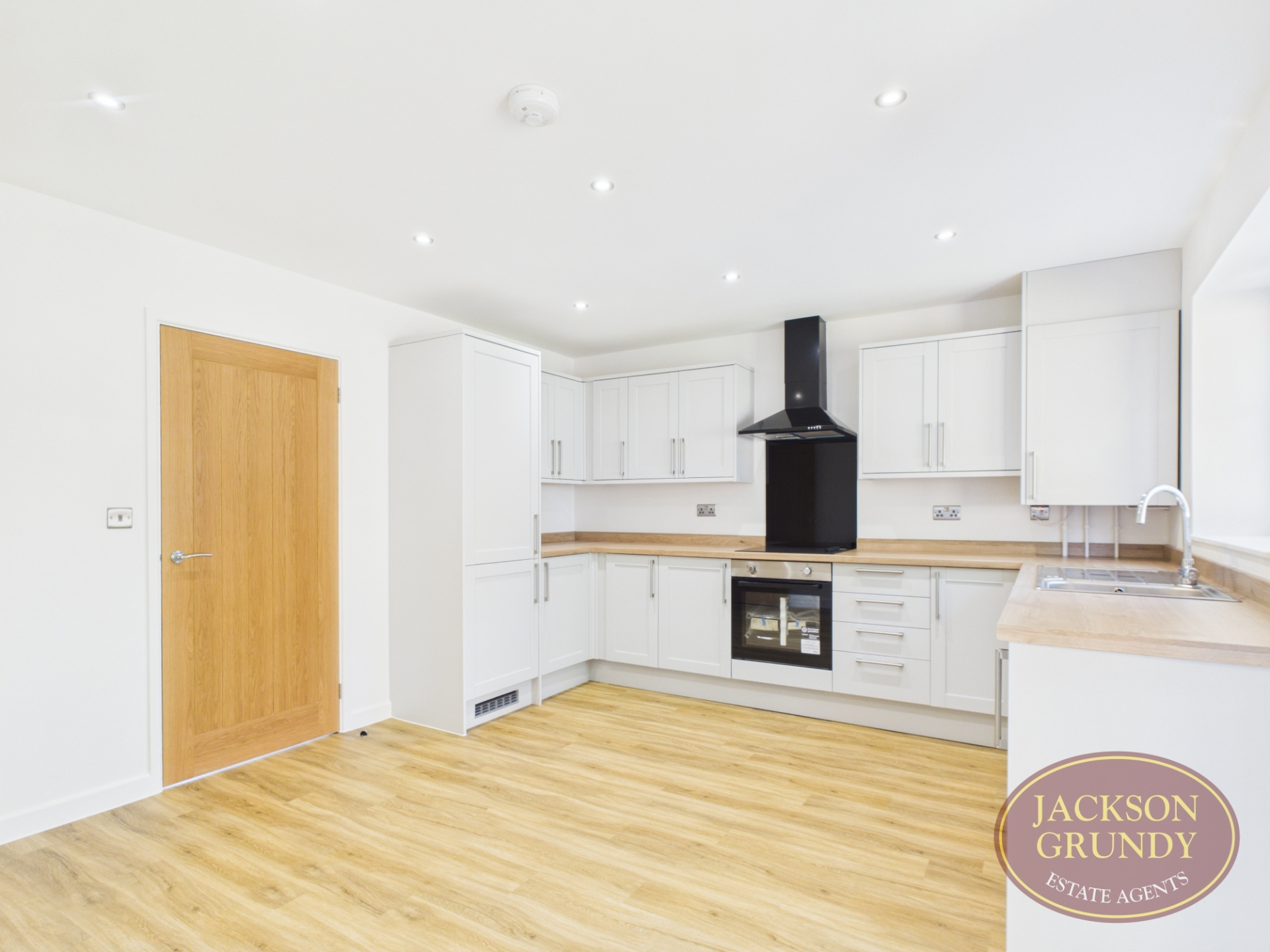 Balmoral Road, Queens Park, NN2 6JY, photo 3