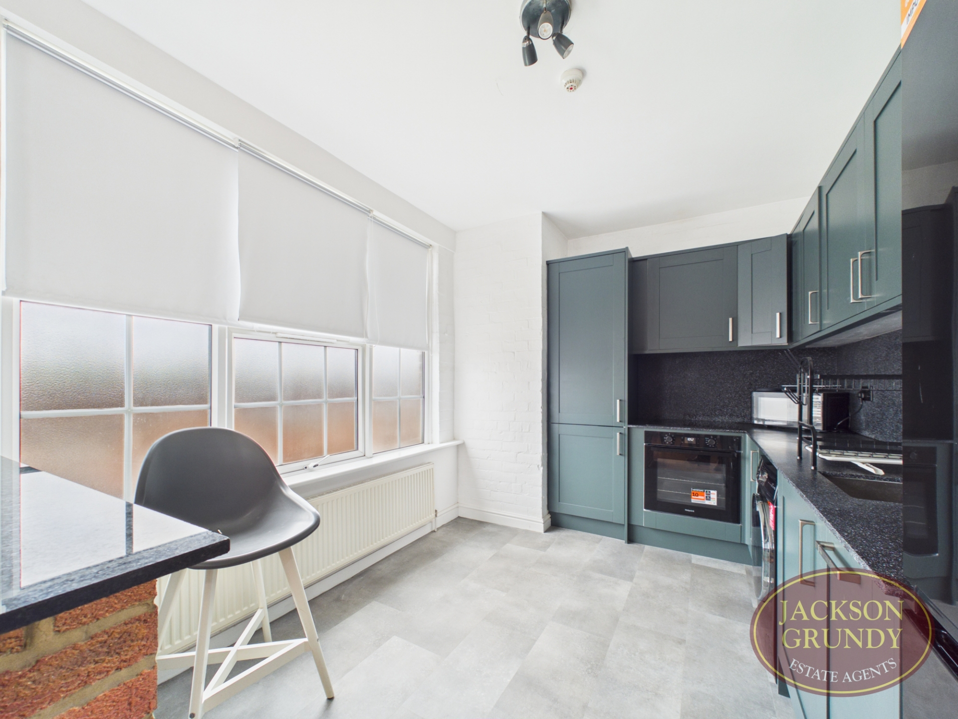 Roe Road, Abington, NN1 4PH, photo 5