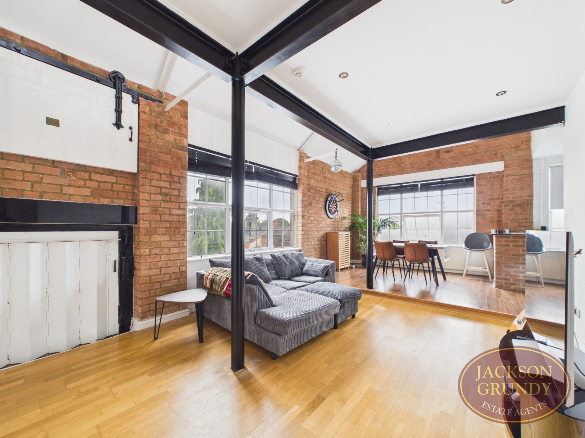 Roe Road, Abington, NN1 4PH, photo 2