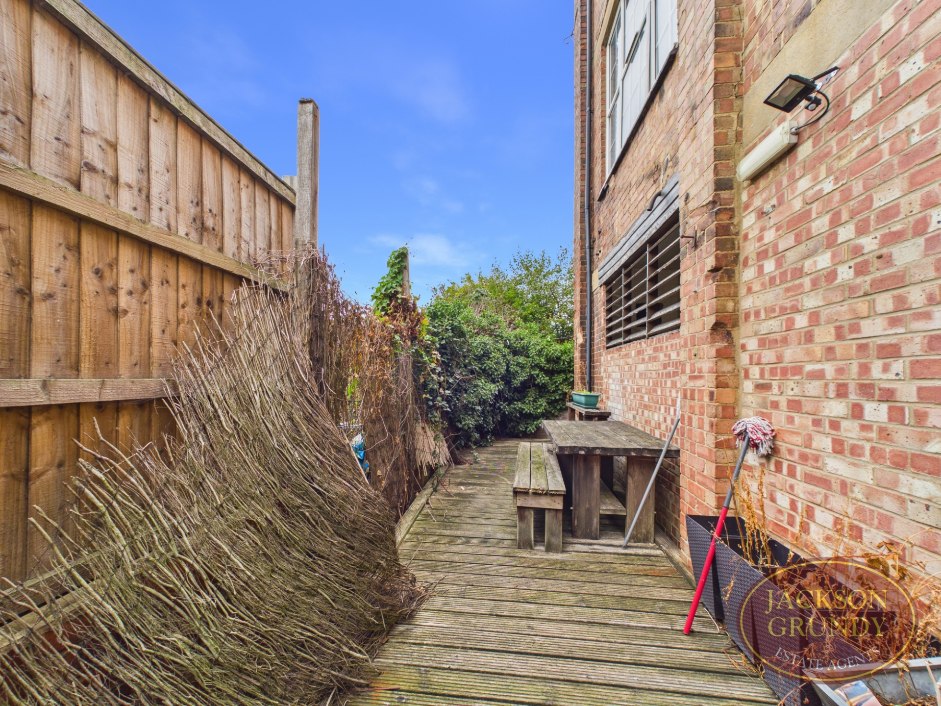 Roe Road, Abington, NN1 4PH, photo 17