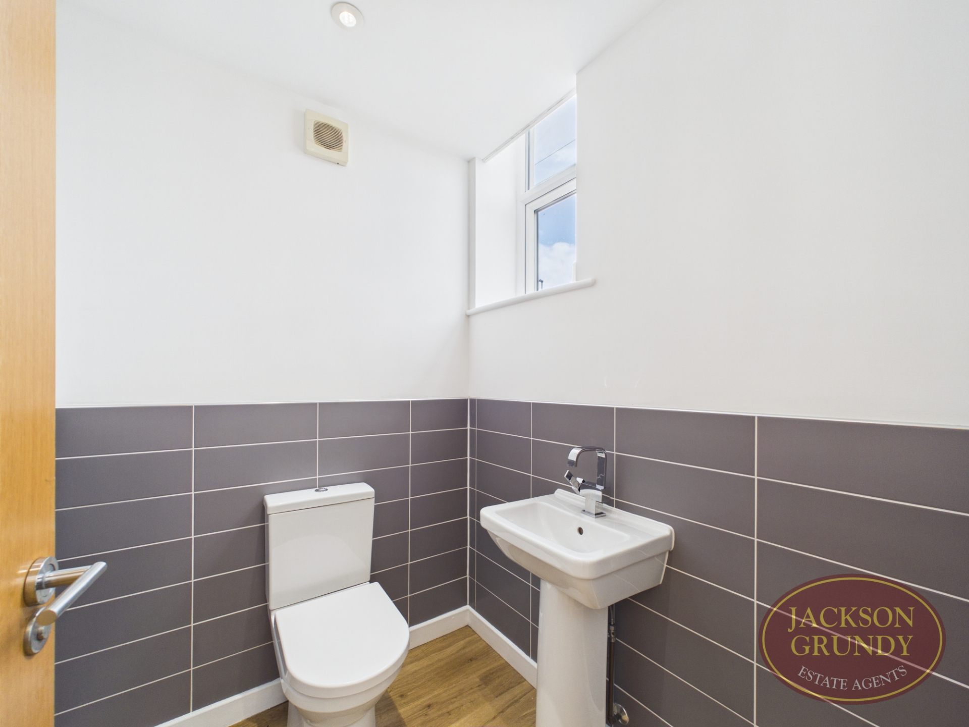 The Headlands, Northampton, NN3 2NU, photo 6