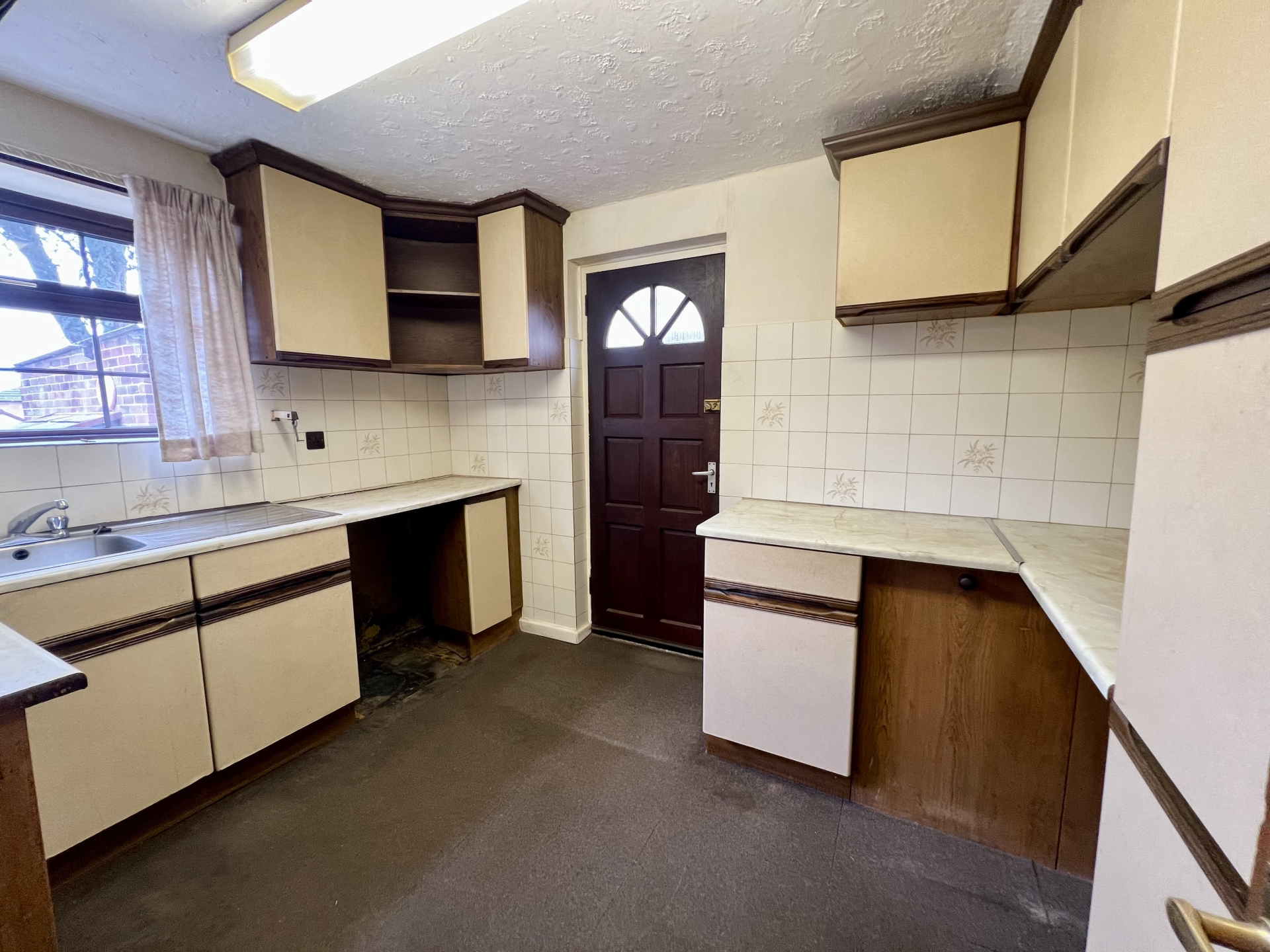 Wordsworth Road, Headlands, NN11 9BH, photo 2