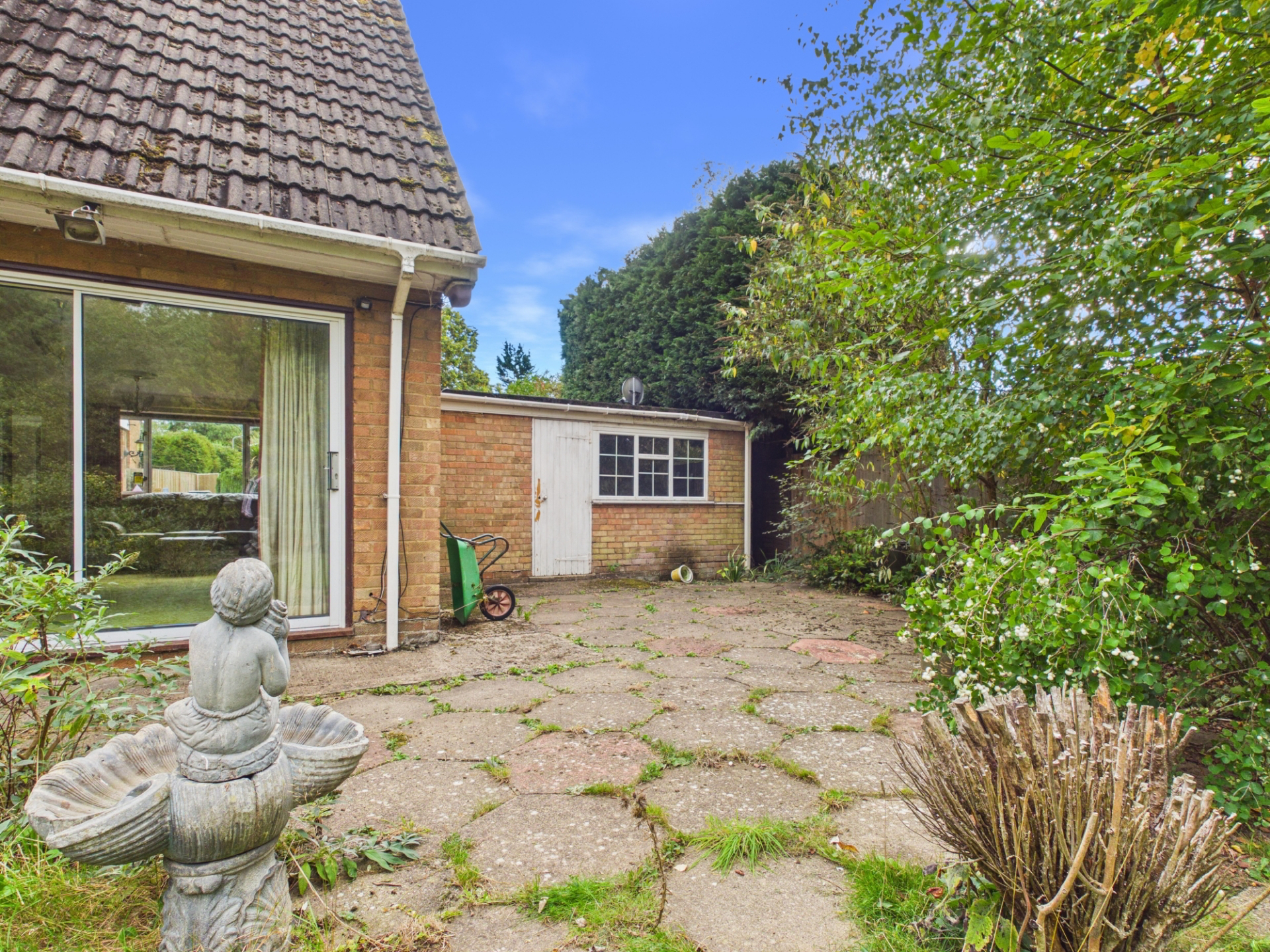 Howard Lane, Boughton, NN2 8RS, photo 15