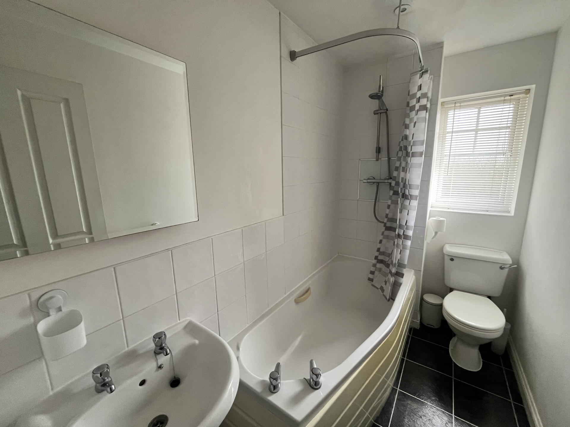 Harrow Lane, Lang Farm, NN11 0GW, photo 12