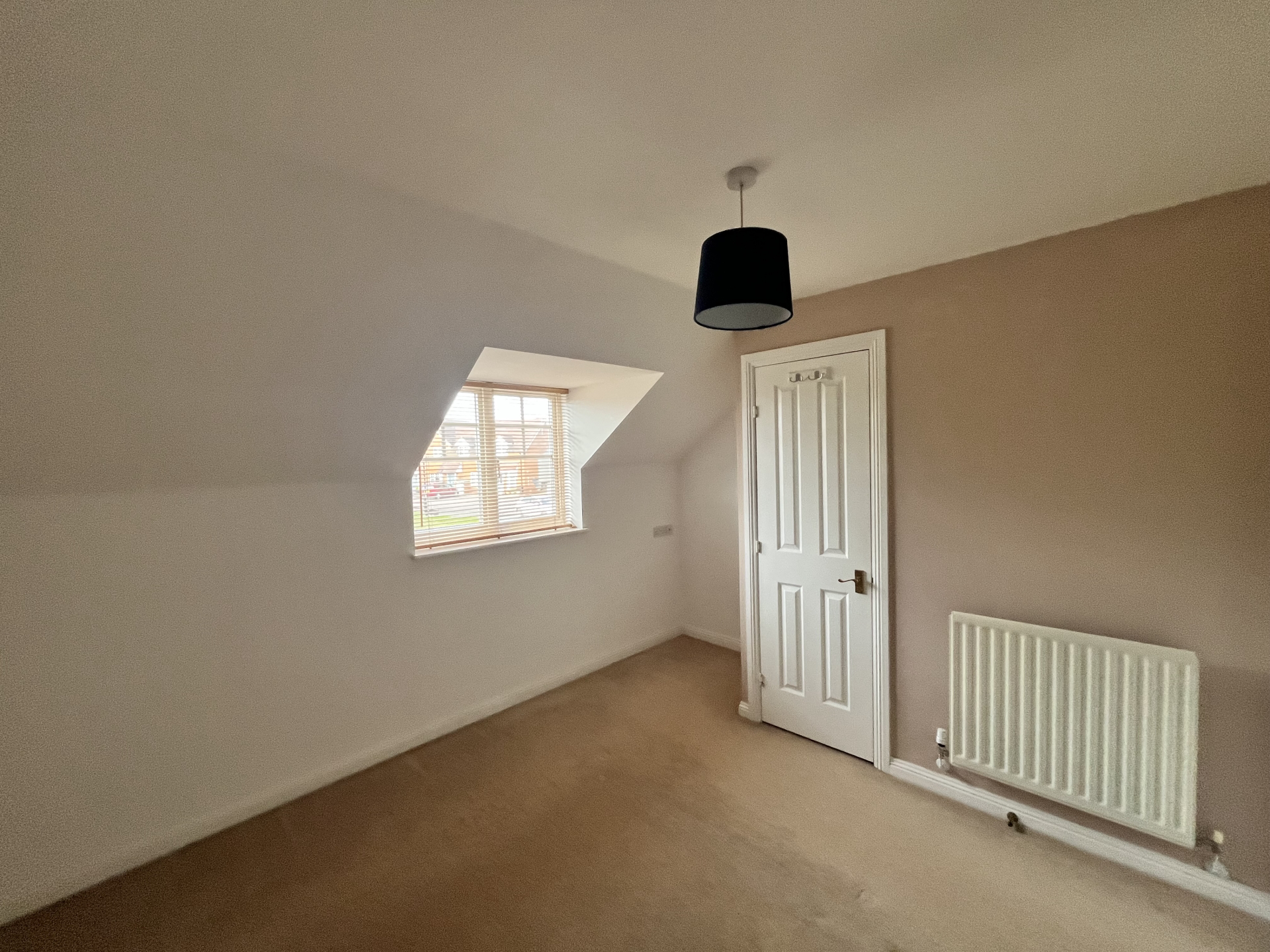 Harrow Lane, Lang Farm, NN11 0GW, photo 10