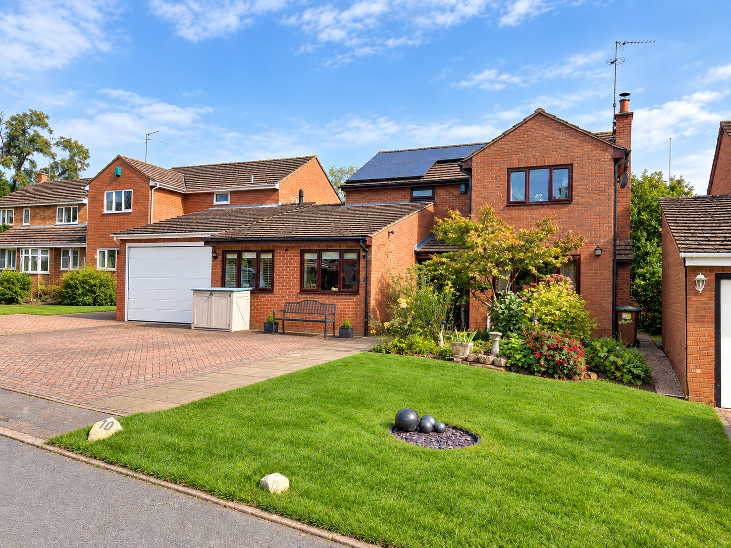Paddock Close, Ravensthorpe, NN6 8EQ