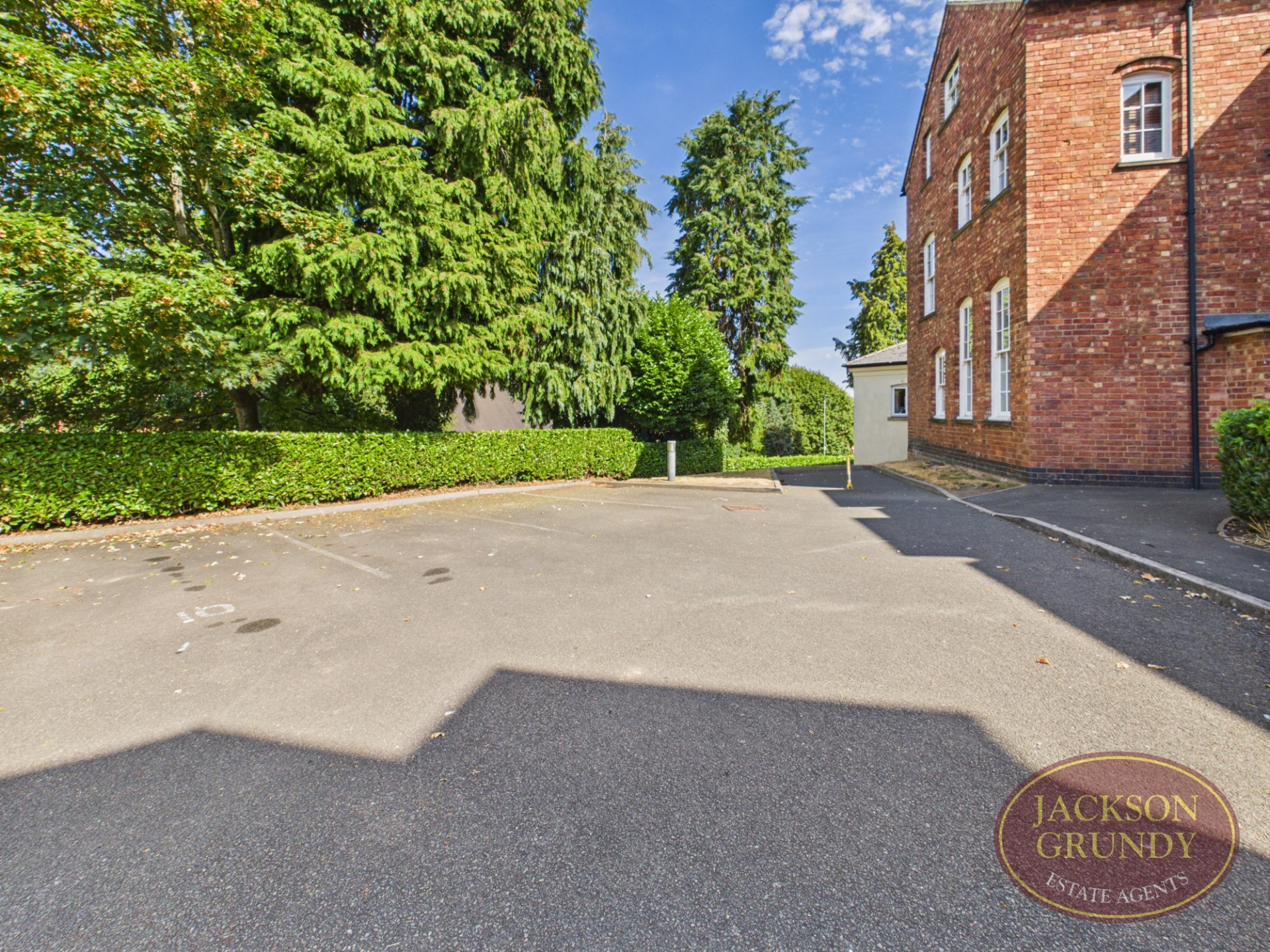 Thomas Webb Close, Daventry, NN11 4BP, photo 15
