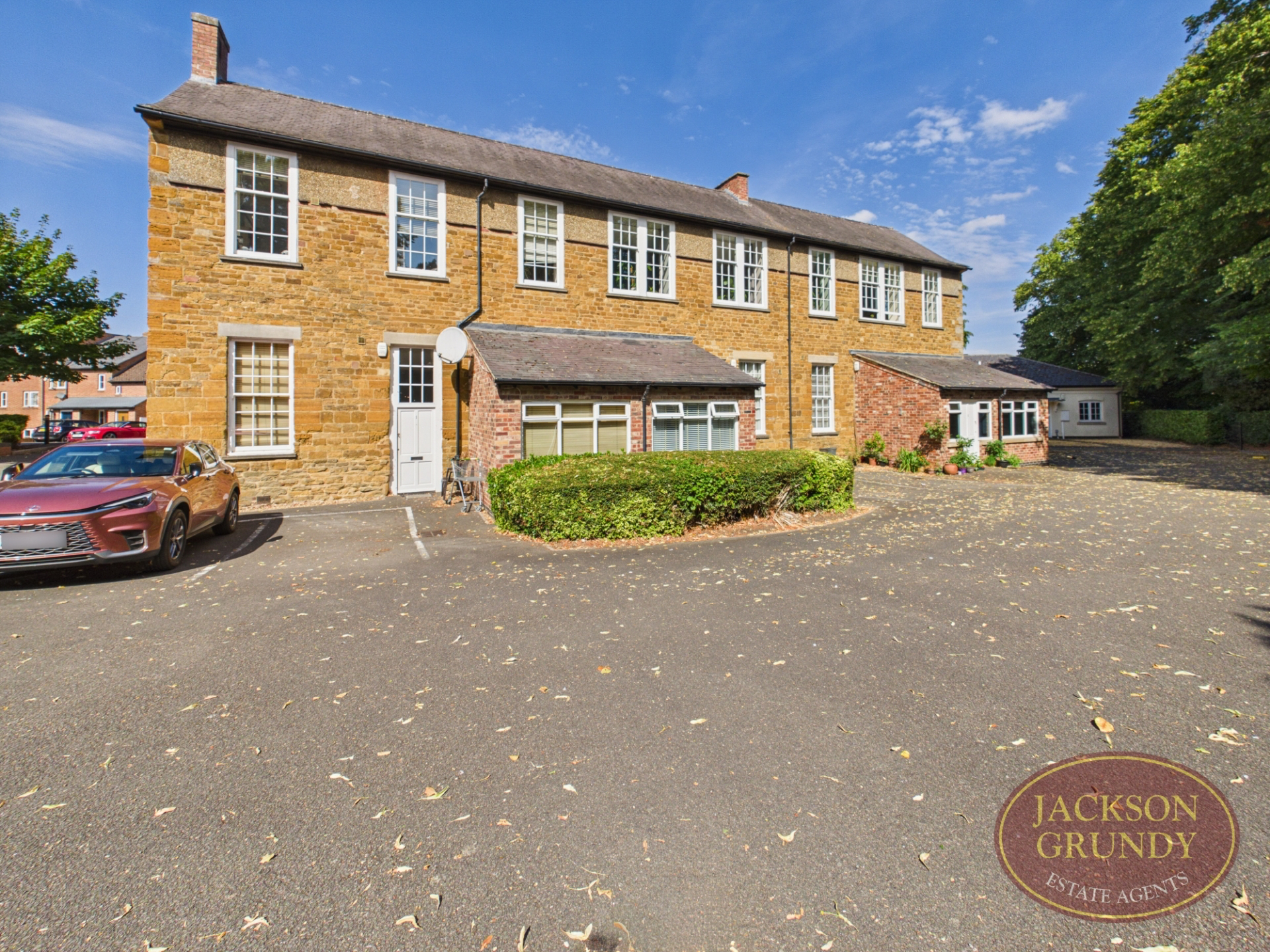 Thomas Webb Close, Daventry, NN11 4BP
