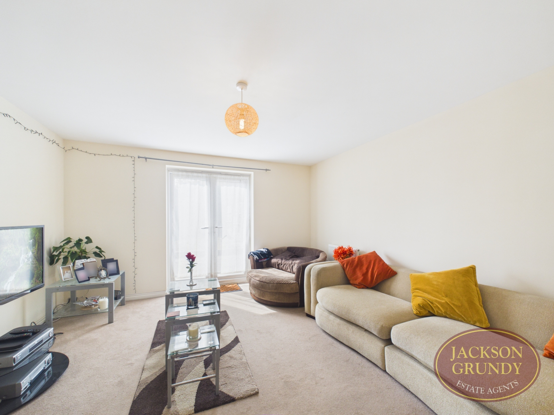 Walkers Way, Roade, NN7 2GB, photo 2