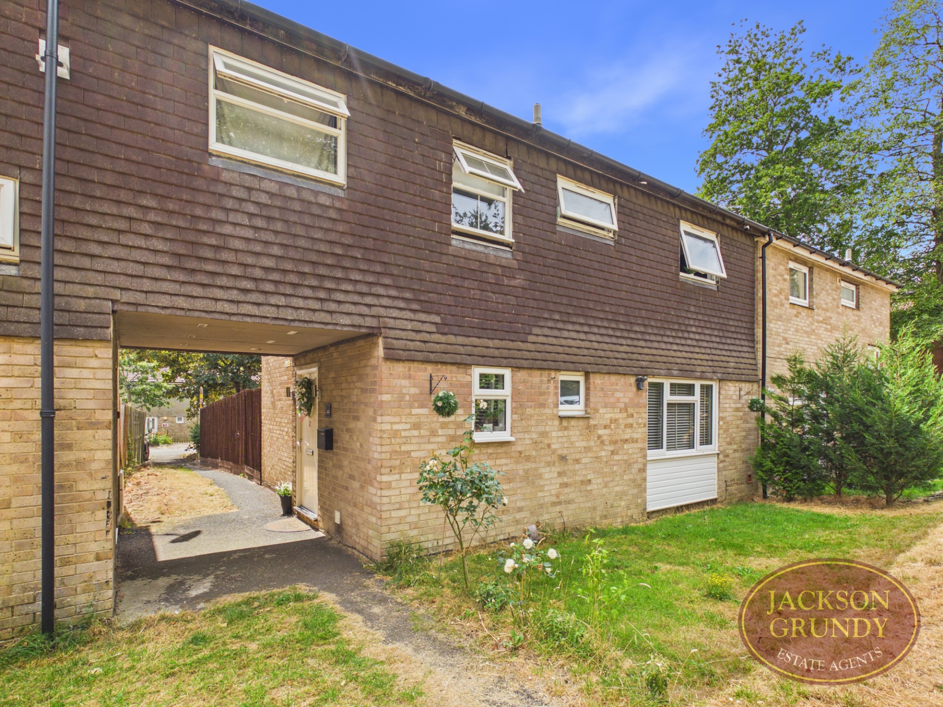 Crestline Court, Goldings, NN3 8XZ