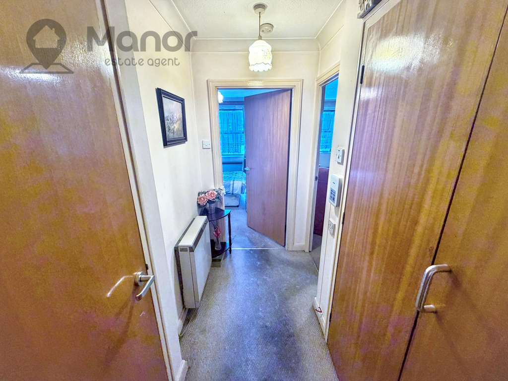 Wiltshire Court, Pittman Gardens, Ilford, IG1 2QE, photo 8