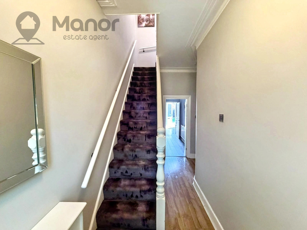 Strone Road, Manor Park, London, Greater London, photo 13
