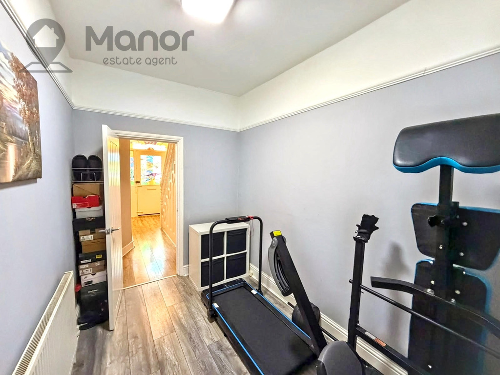 Strone Road, Manor Park, London, Greater London, photo 12
