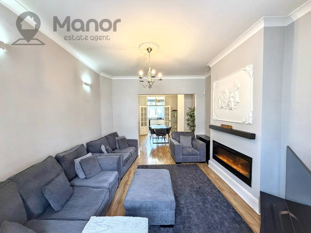 Strone Road, Manor Park, London, Greater London, photo 4