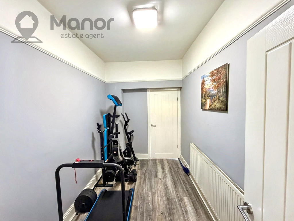 Strone Road, Manor Park, London, Greater London, photo 11