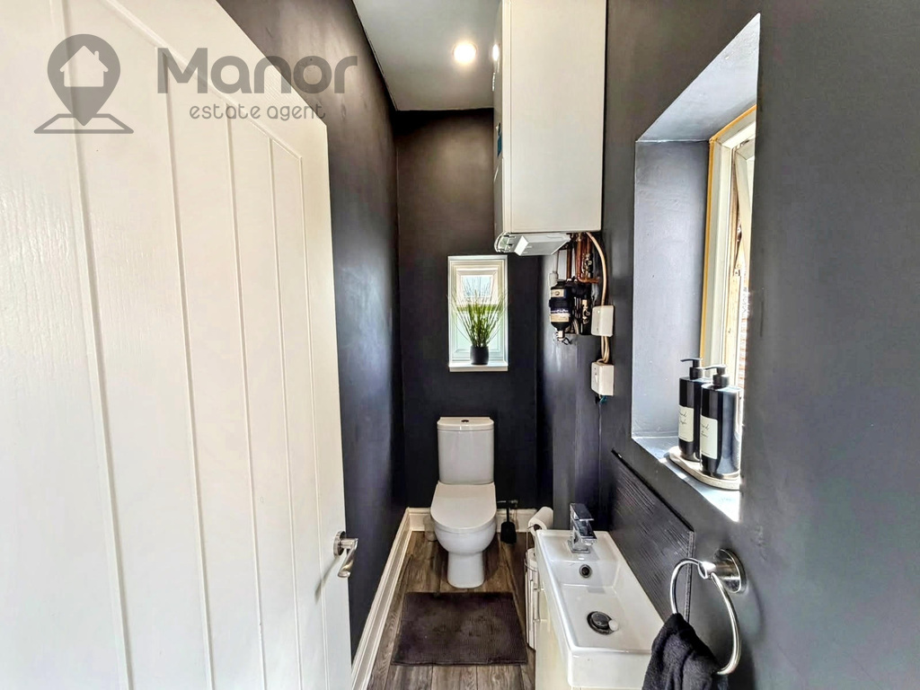 Strone Road, Manor Park, London, Greater London, photo 10