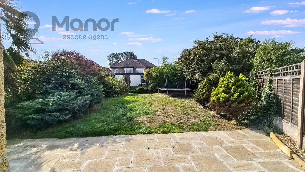 Maypole Crescent, Hainault, IG6 2UJ, photo 14