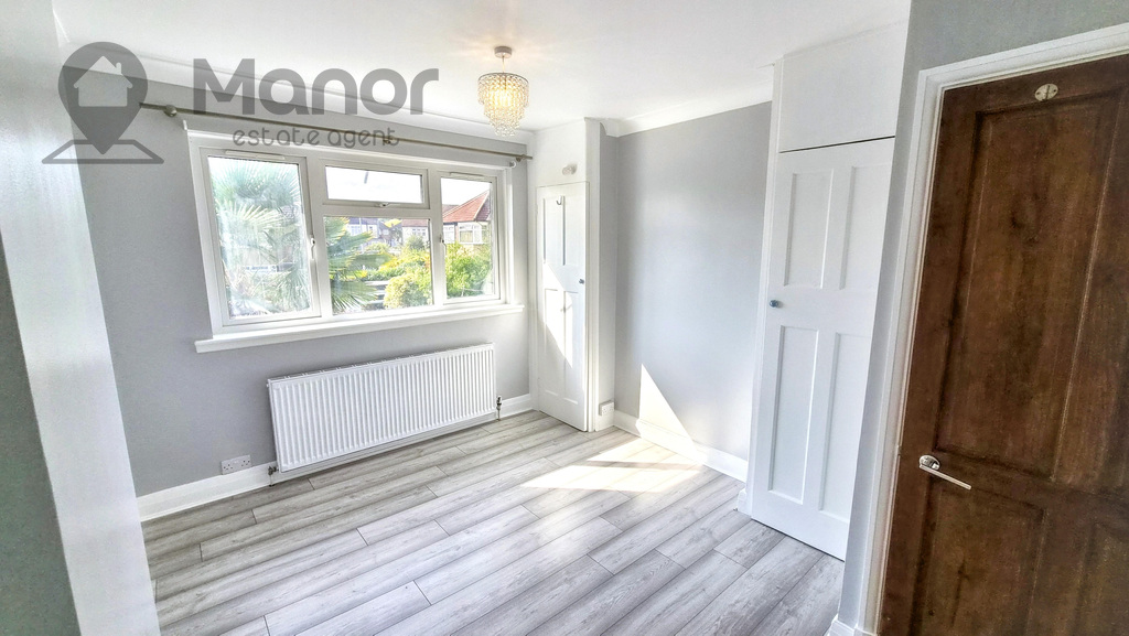 Maypole Crescent, Hainault, IG6 2UJ, photo 10