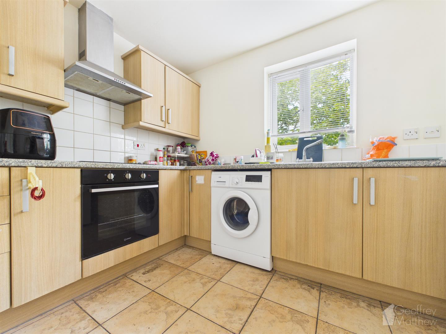 Prestatyn Close, Stevenage, photo 3