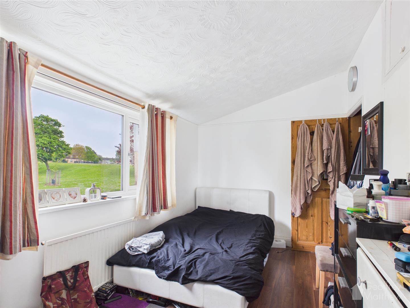 Canons Brook, Harlow, photo 6