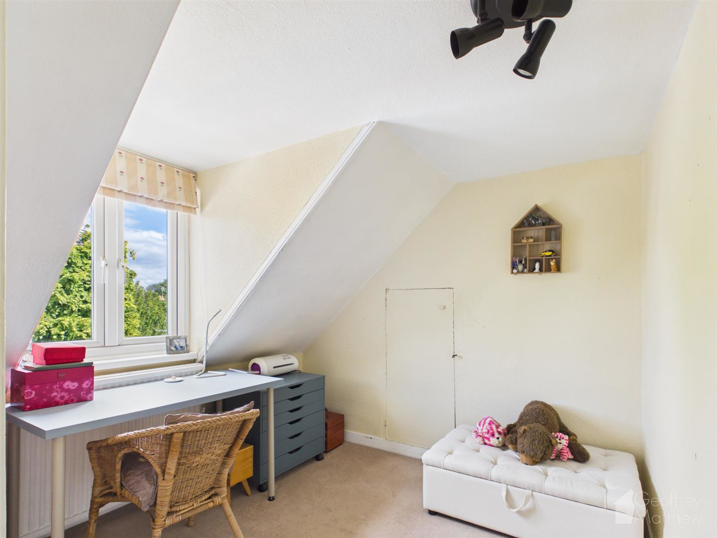 New Road, Harlow, photo 12