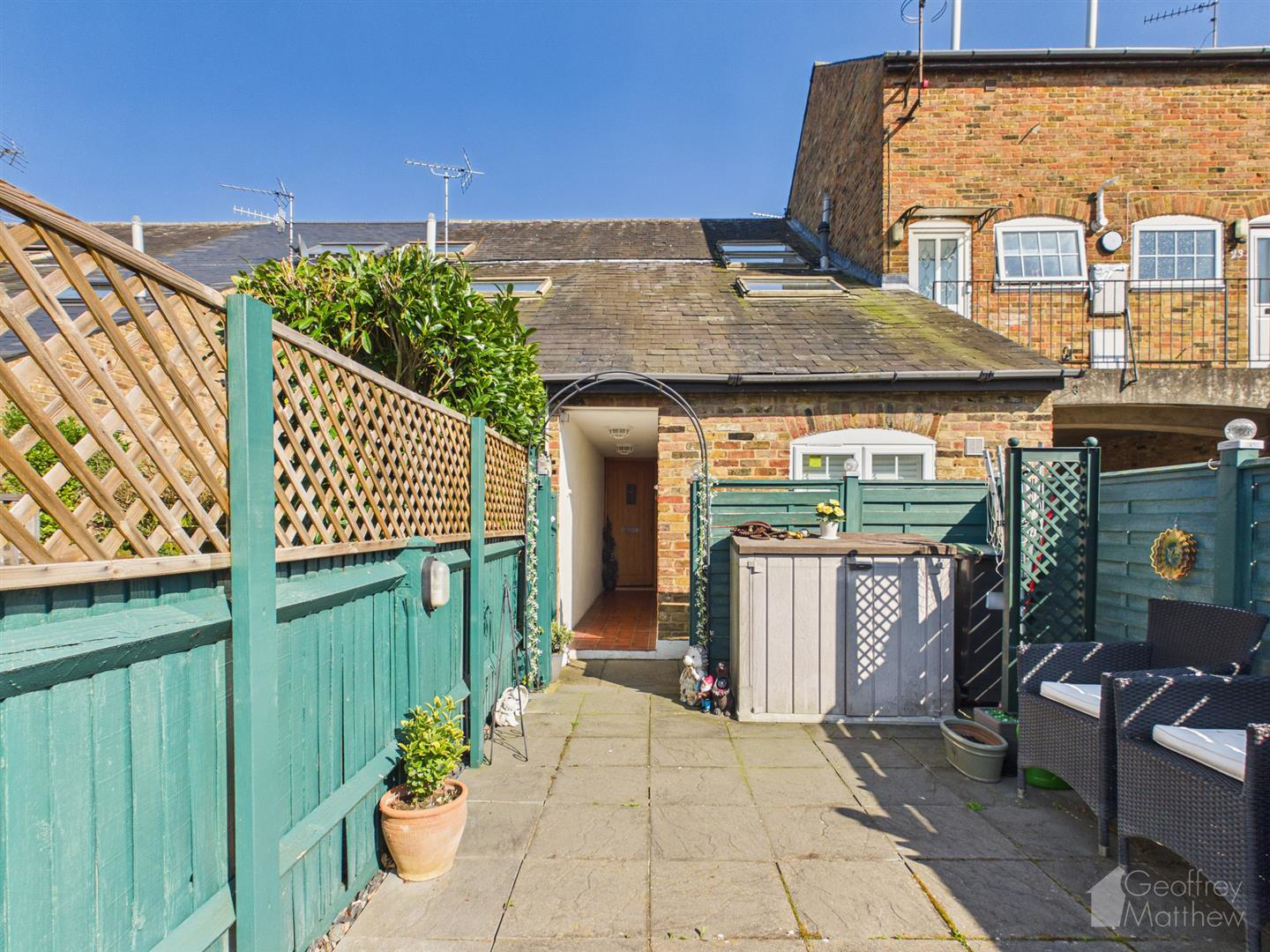 High Street, Roydon, Harlow, photo 12