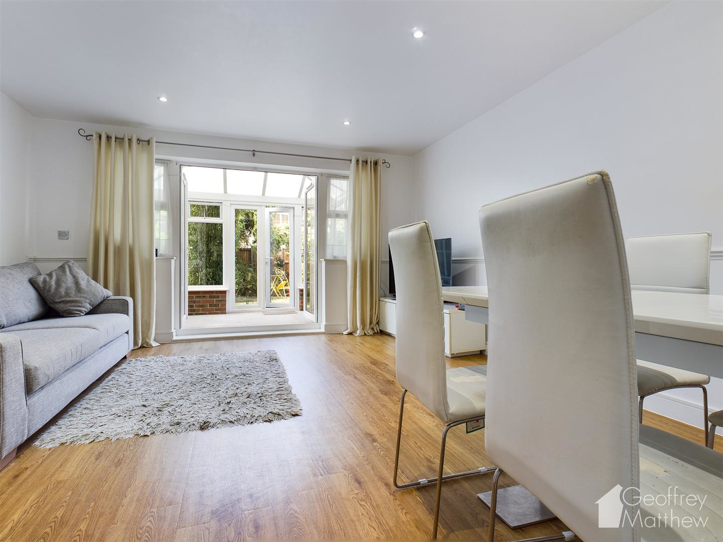 Priestley Road, Ridgemont Park, Stevenage, photo 2