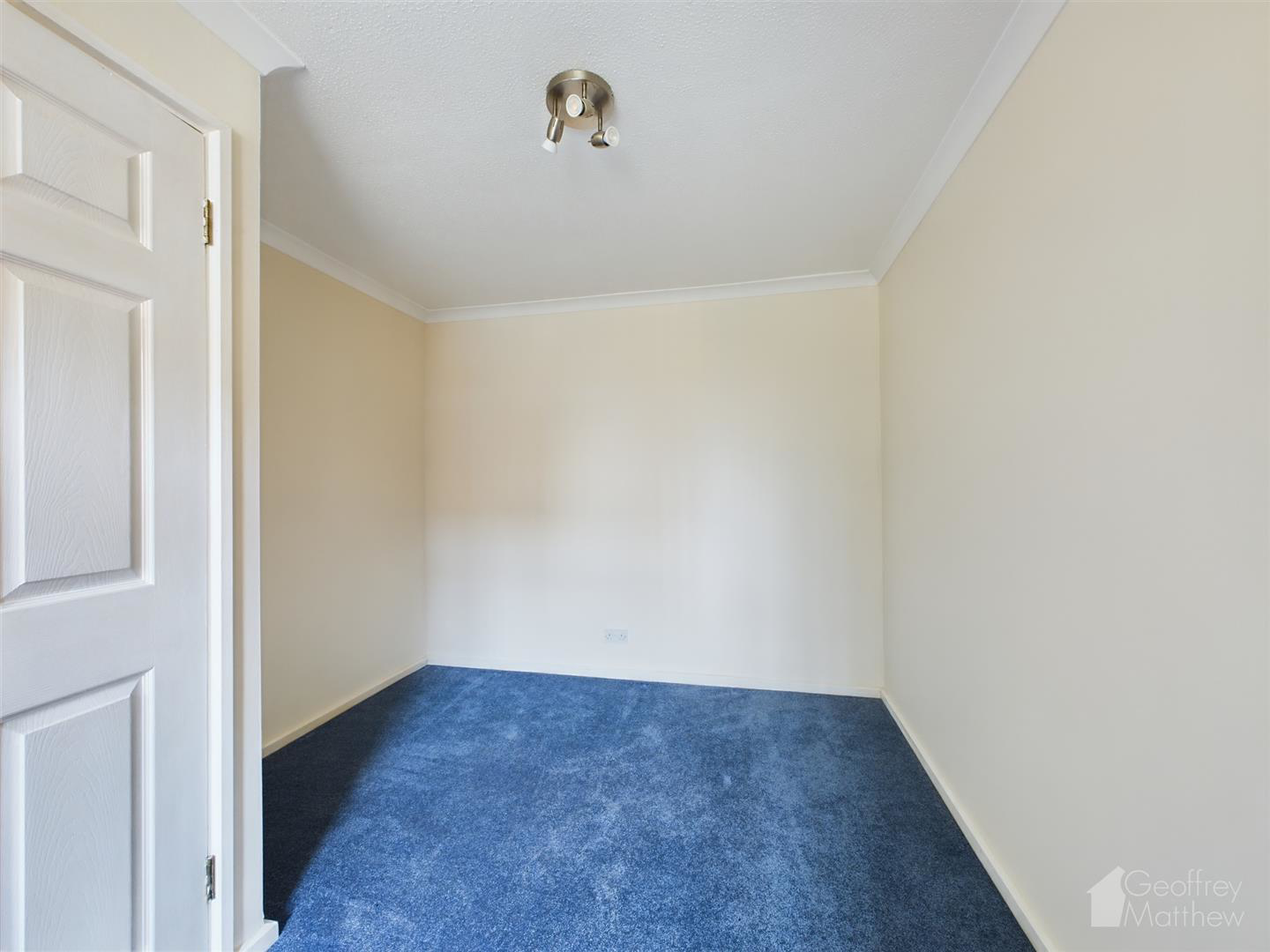Kimbolton Crescent, Stevenage, photo 7