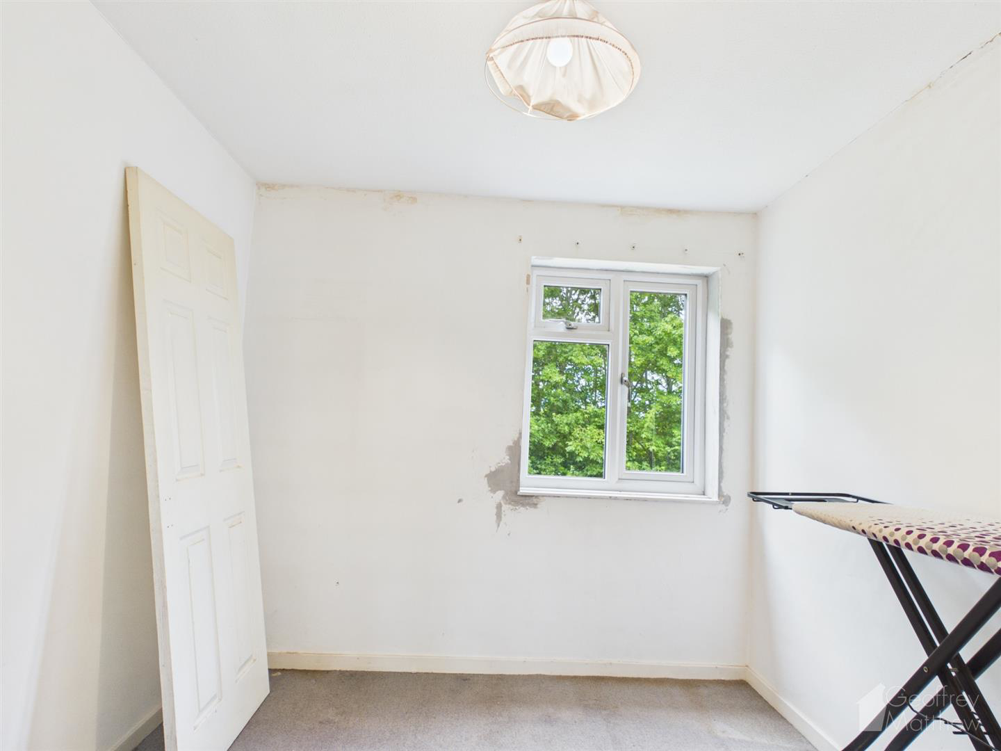 Milwards, Harlow, photo 3