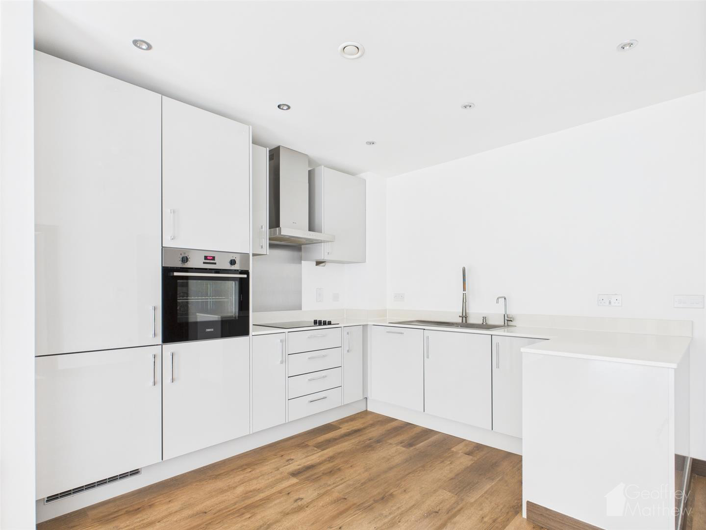 Godfrey House, Edinburgh Way, Harlow, photo 3