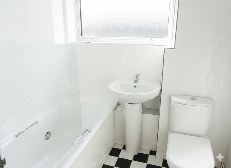 Hartford Road, Epsom, Surrey. KT19 9JD, photo 6