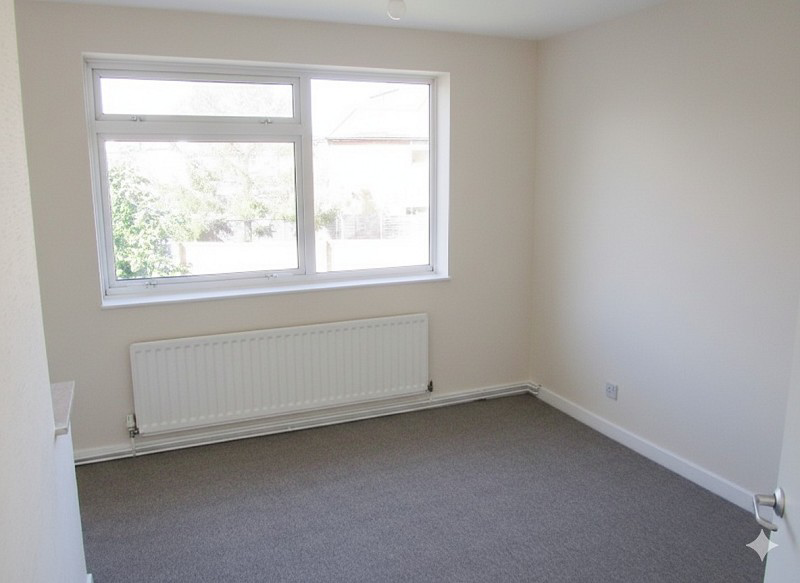 Hartford Road, Epsom, Surrey. KT19 9JD, photo 5