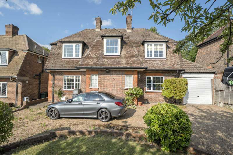 Tumblewood Road, Banstead, Surrey. SM7, photo 21