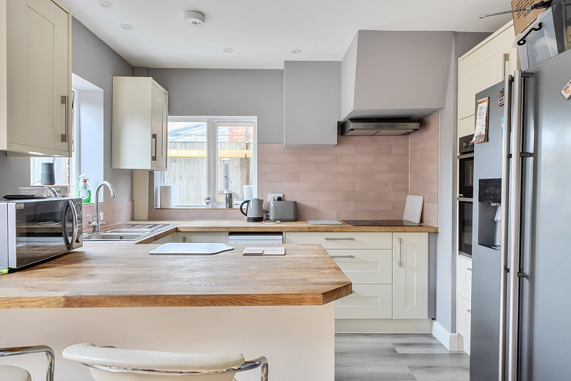 Canons Lane, Burgh Heath, Tadworth, Surrey. KT20, photo 6