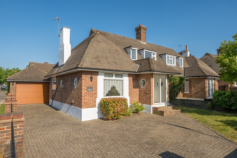 Merland Rise, Epsom, Surrey. KT18
