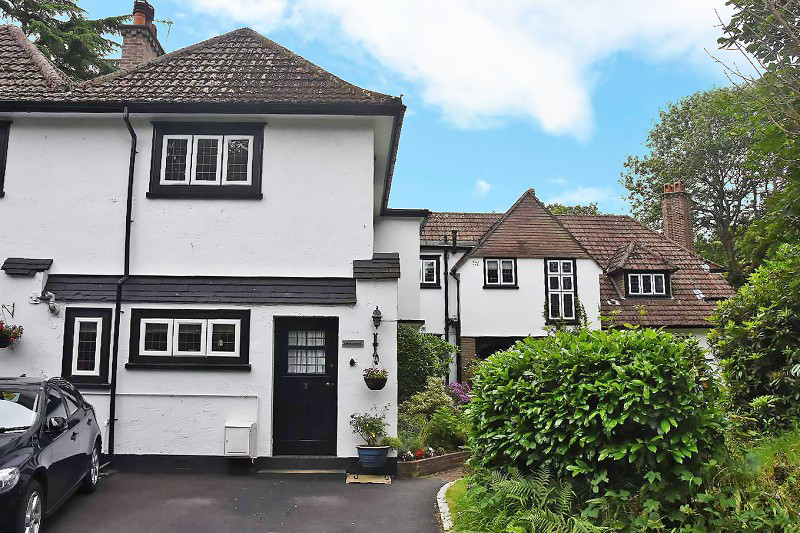 Chequers Lane, Walton on the Hill, Tadworth, Surrey. KT20