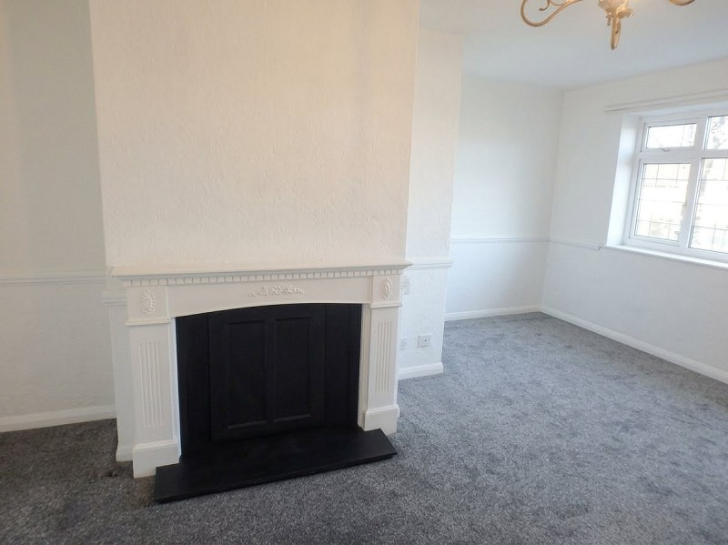Dorking Road, Epsom, Surrey. KT18, photo 3