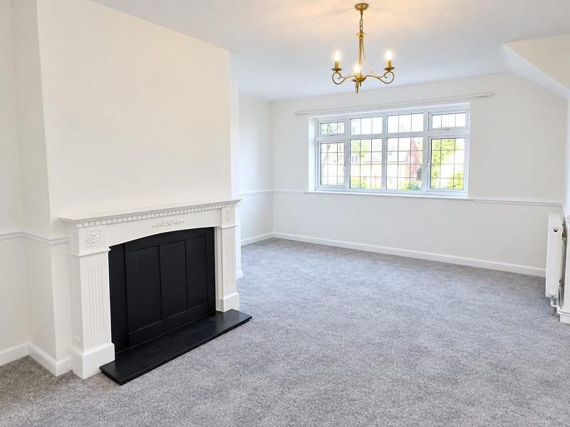 Dorking Road, Epsom, Surrey. KT18, photo 2
