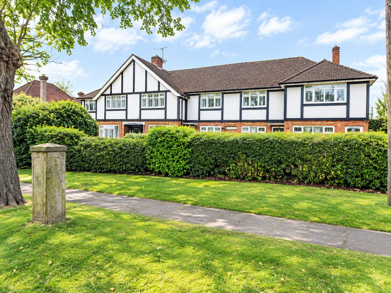 Dorking Road, Epsom, Surrey. KT18