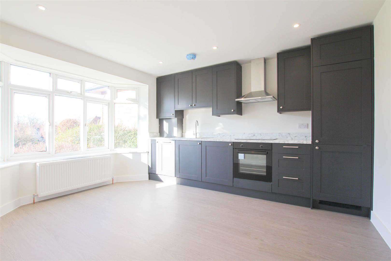 Gibson Way, Saffron Walden, photo 2