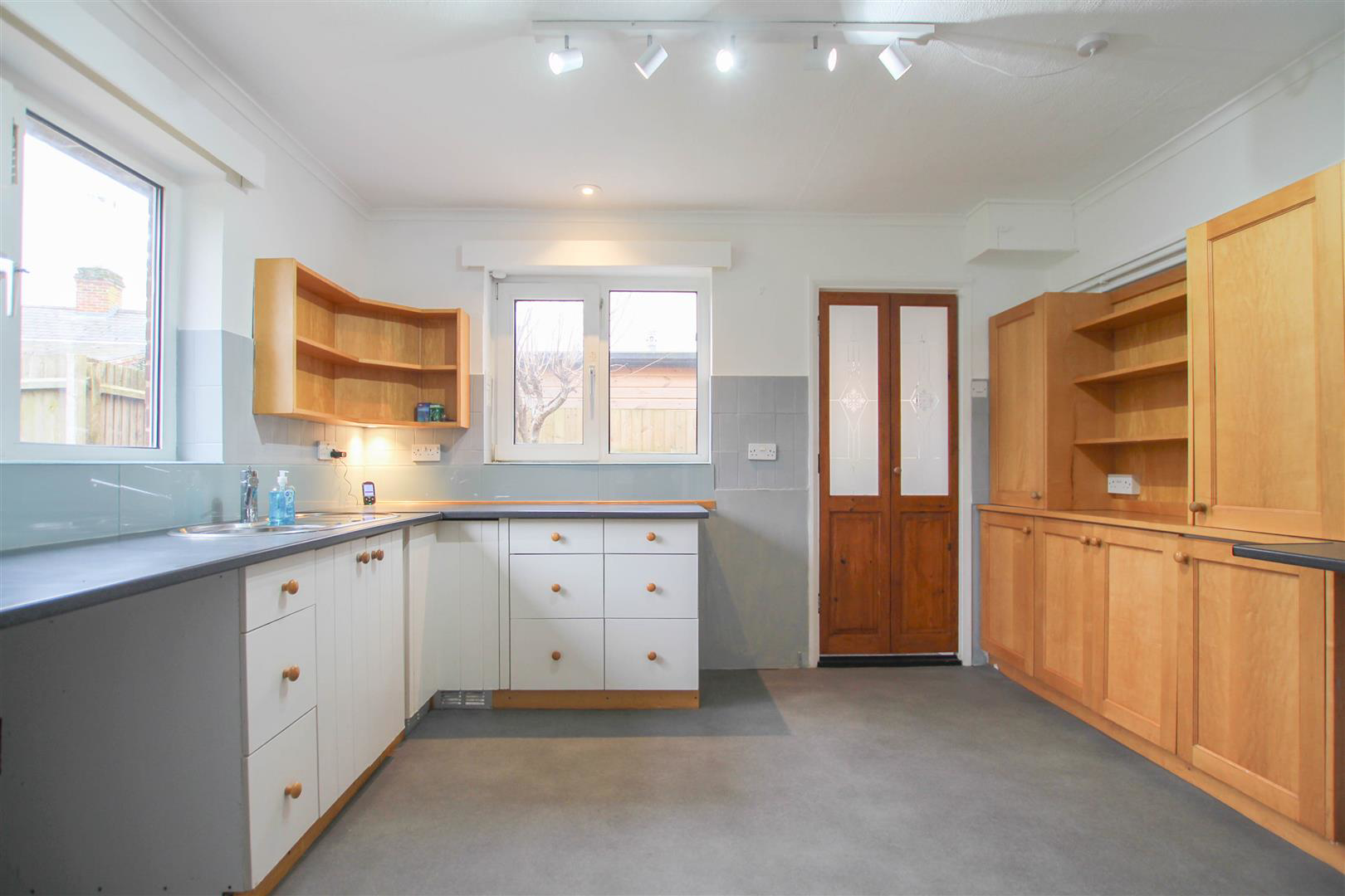 Margaret Way, Saffron Walden, photo 6