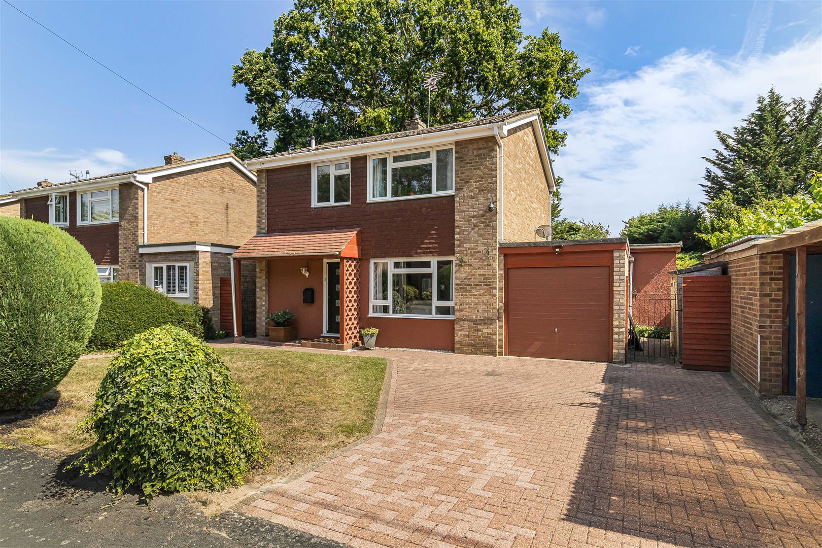 Meadowfield Road, Sawston, Cambridge