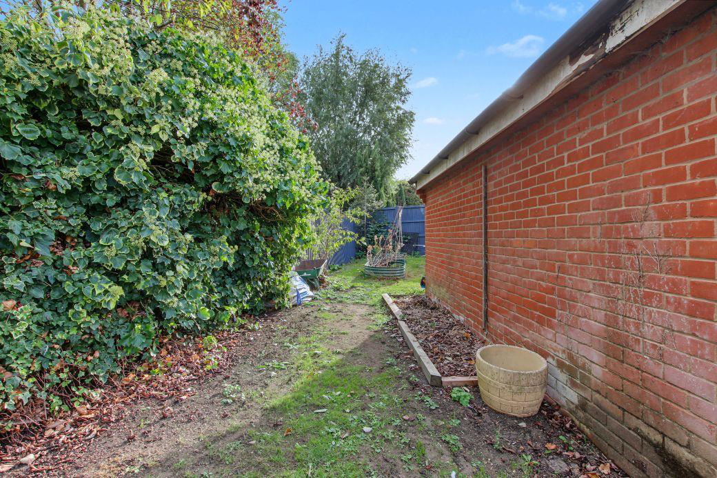 Darwin Close, Ely, photo 31