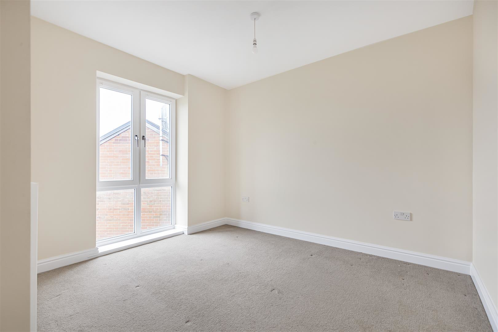 Abernant Drive, Newmarket, photo 13