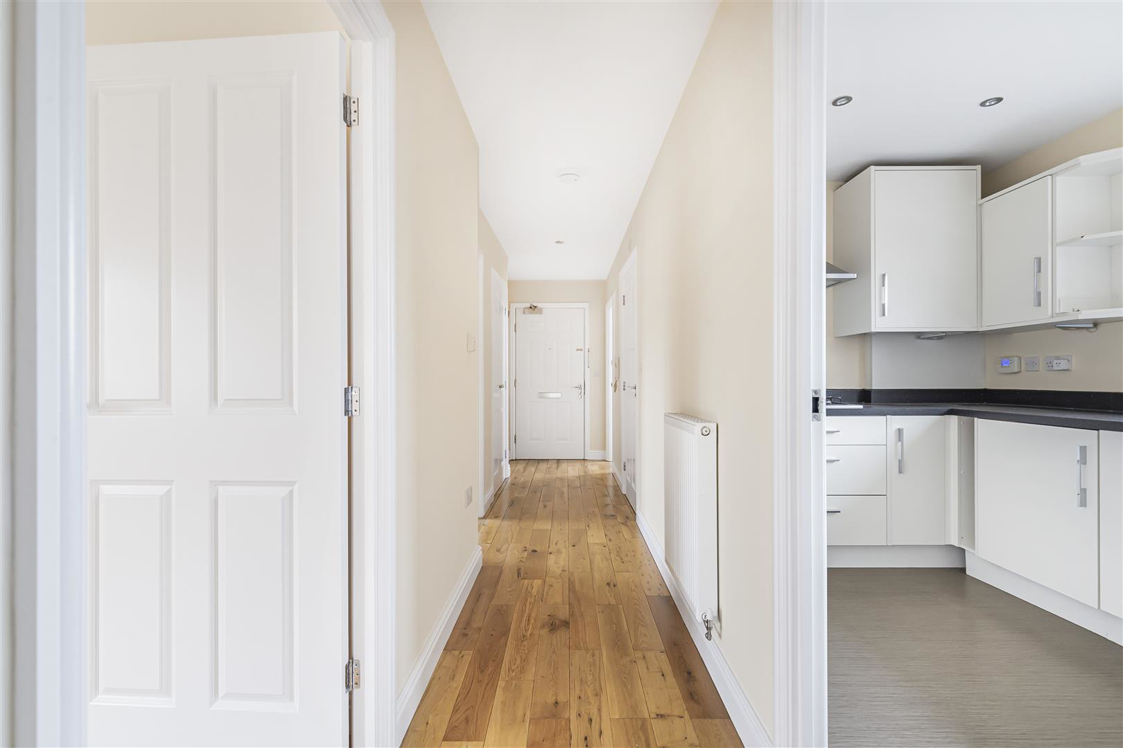 Abernant Drive, Newmarket, photo 7