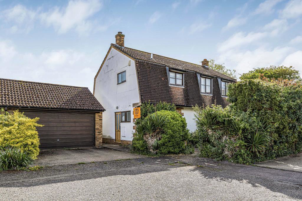 St. James Close, Stretham, Ely