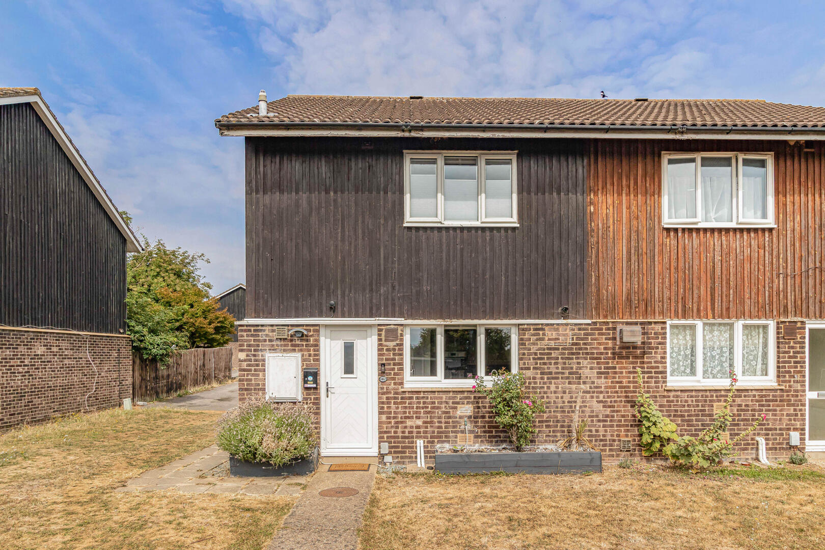 Persimmon Walk, Newmarket