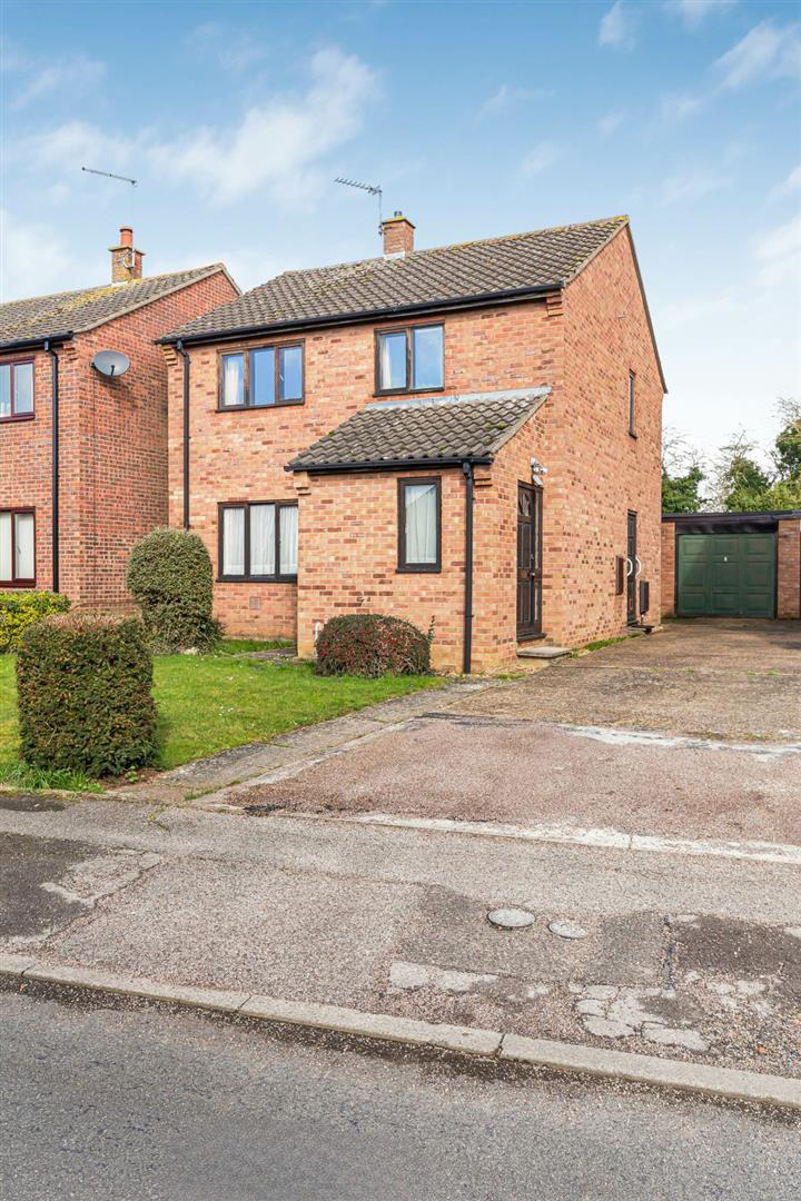 Buckingham Drive, Ely, photo 21